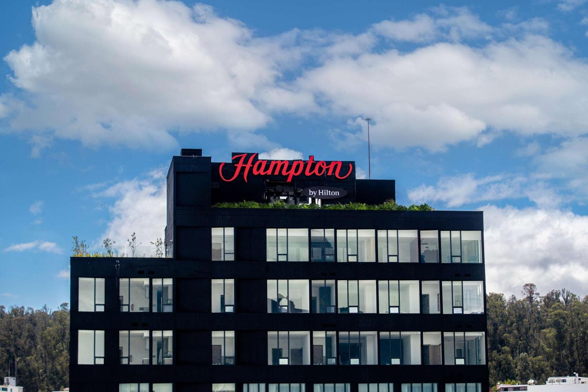 Hotel Hampton By Hilton Quito La Carolina Park Esterno foto